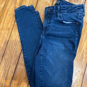 Gap jeans/leggings size 25